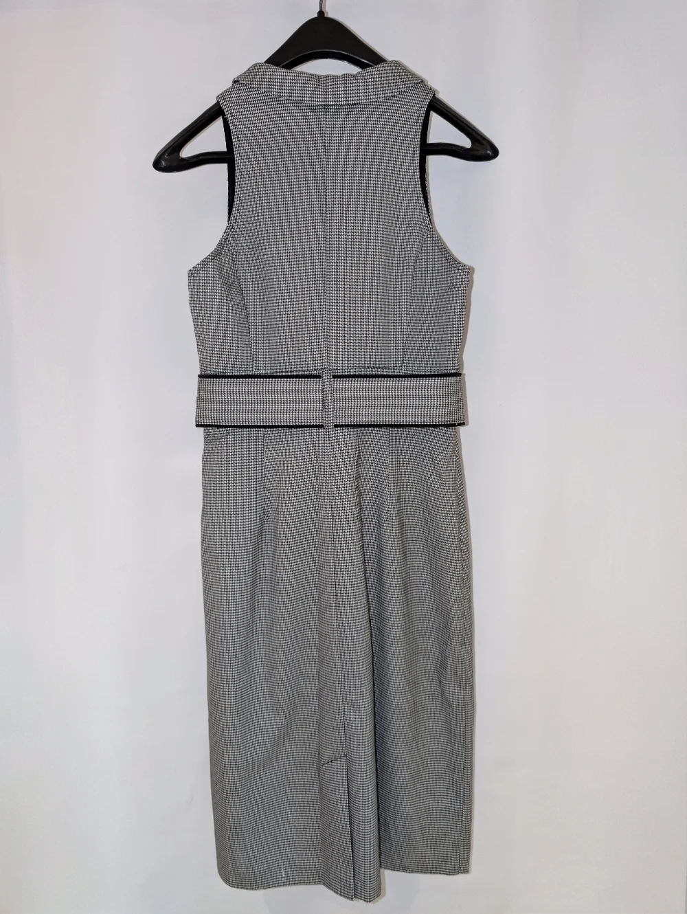 Let chateau 3/4 length Houbdstooth V Neck dress - Picture 2 of 8